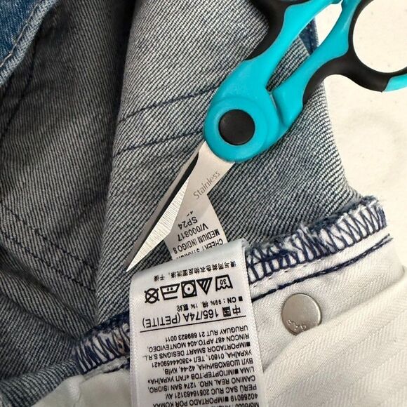 Gap Jeans Women's Petite 29 High Rise Cheeky Straight Denim Button Fly NWT - Picture 11 of 14